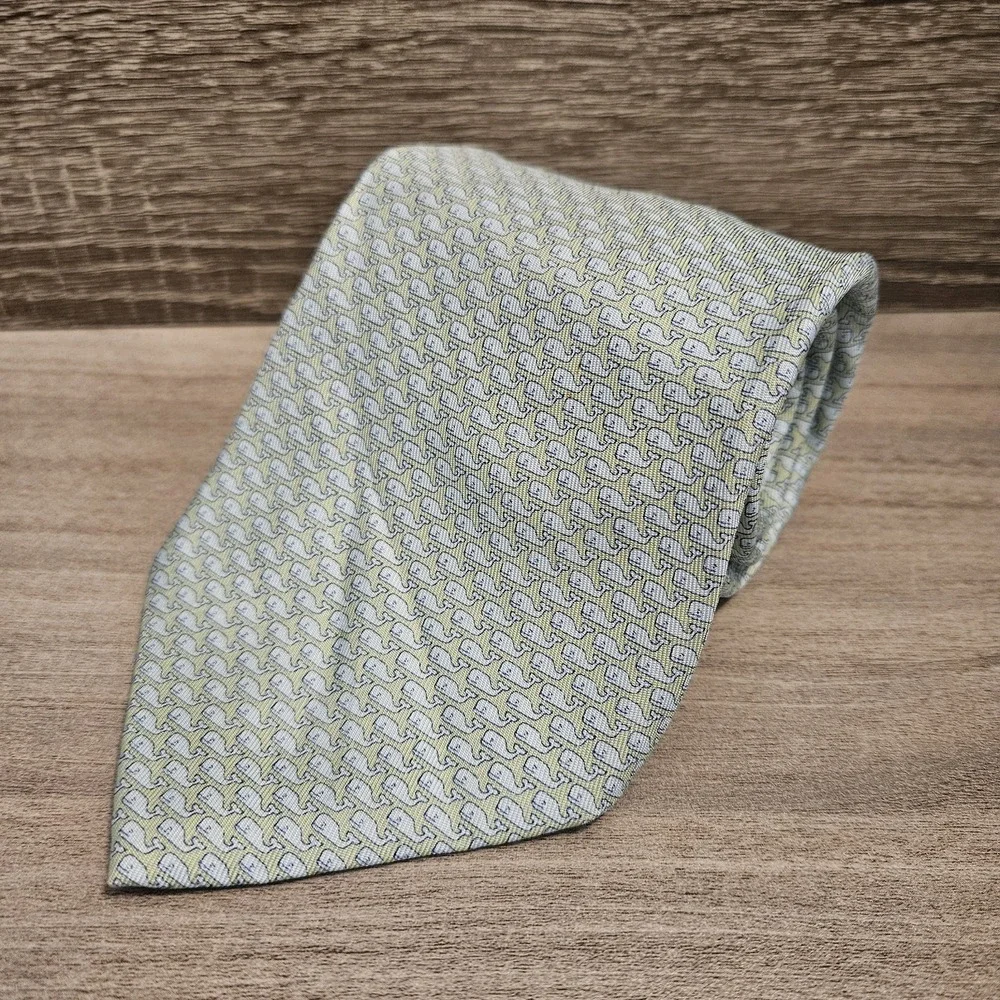Vineyard Vines Men's Tie Whale Logo‎ Mint Green Satin Silk 3 3/4